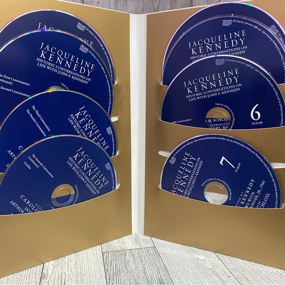 Jacqueline Kennedy book/cd set - Picture 5 of 6